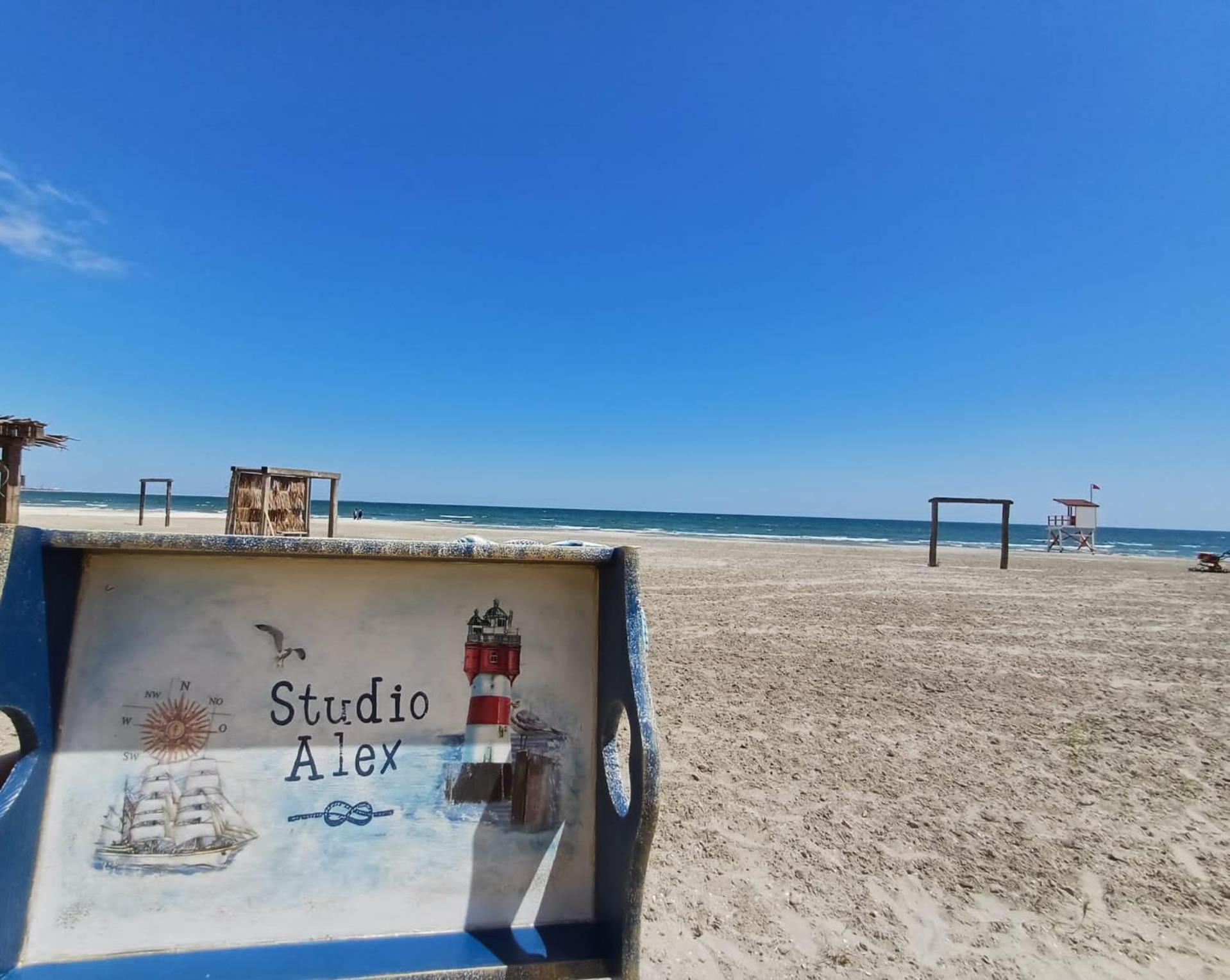 Studio Alex Mamaia Nord Apartman Năvodari Kültér fotó